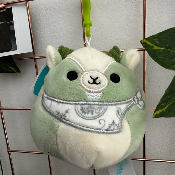 Palmer squishmallow clip - Picture 1 of 2